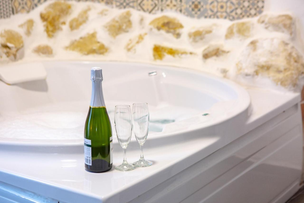 Fortress Jacuzzi Suites Xàtiva Exterior foto